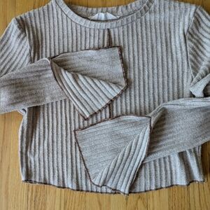 Primark Flowy Sleeve Crop Top